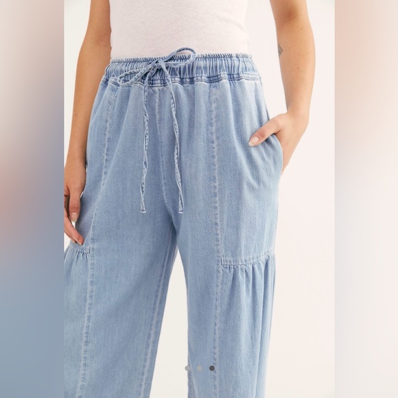 NWT Free People Levi’s Made & Crafted Moroccan Jogger Denim Pant Leisure Wash - Picture 3 of 16